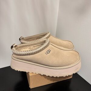 UGG Wmns Platform Tazz Slipper 'Mustard Seed'